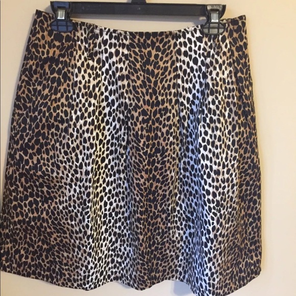 White House Black Market Dresses & Skirts - NWT white house black market skirt size 8